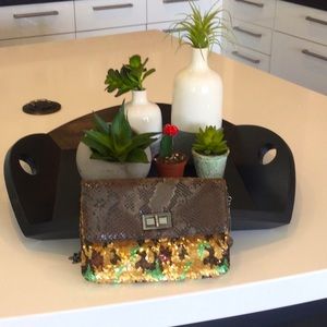 😉💕 Big Buddha Crossbody Bag!